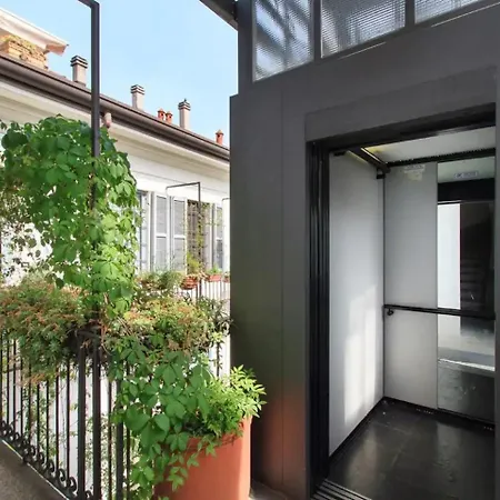 Stupendo E Silenzioso Duplex Sul Naviglio Milán