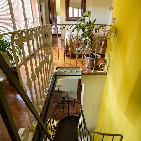 Stupendo E Silenzioso Duplex Sul Naviglio * Milan